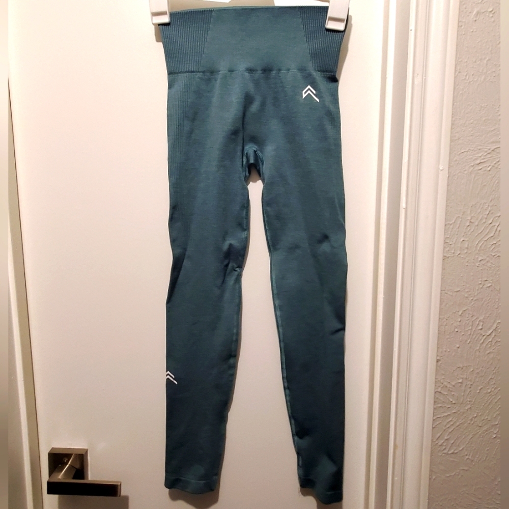 Oner Active XS dark green leggings